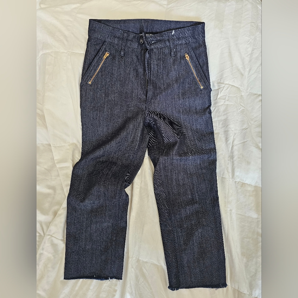 High-waisted Cut Off Jeans